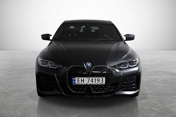 BMW i4 3 of 5