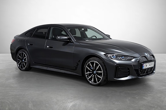 BMW i4 4 of 5