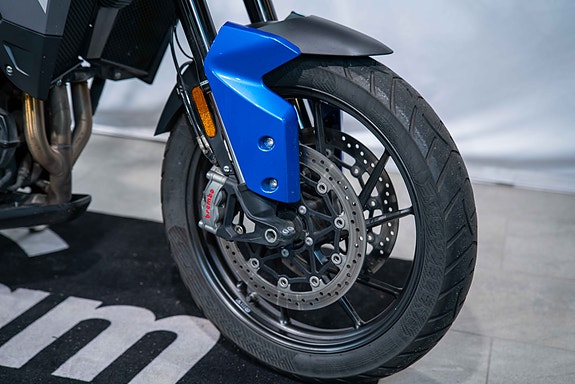 Triumph Tiger 900 GT 4 of 5