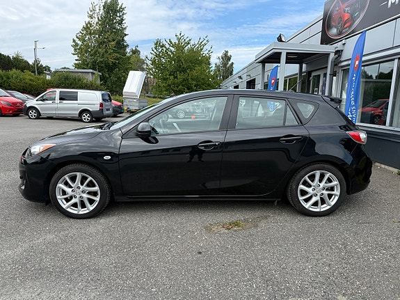 Mazda 3 3 of 5
