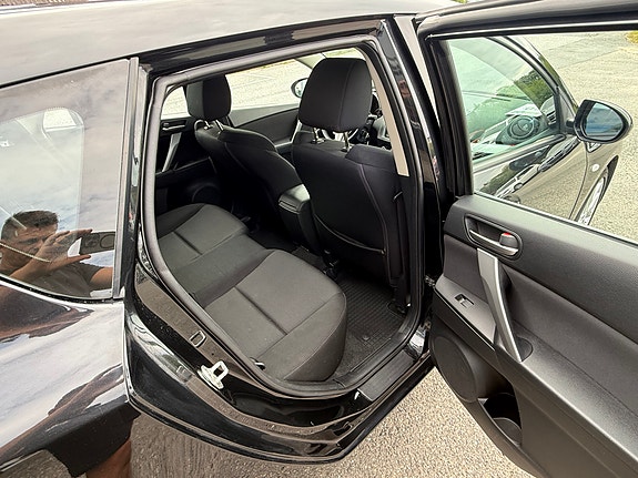 Mazda 3 8 of 25