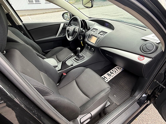 Mazda 3 10 of 25