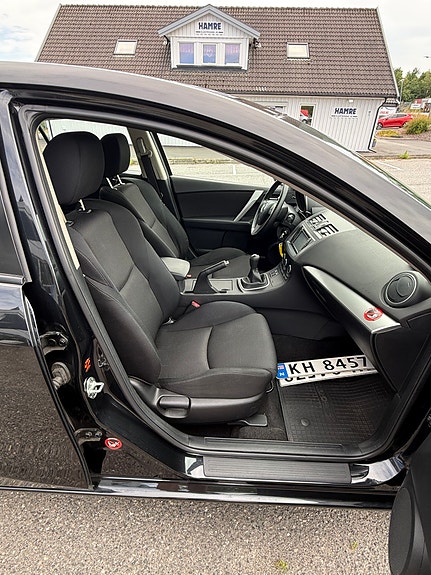 Mazda 3 11 of 25