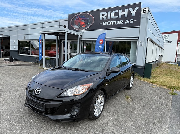 Mazda 3 2 of 5