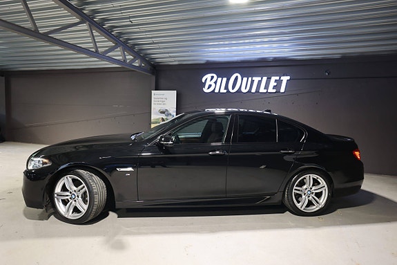 BMW 520d 2 of 5
