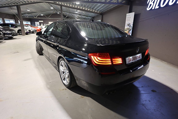 BMW 520d 3 of 5