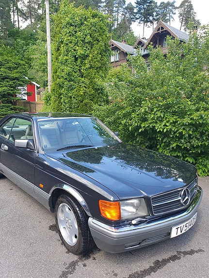 Mercedes-Benz 560 SEC 2 of 5
