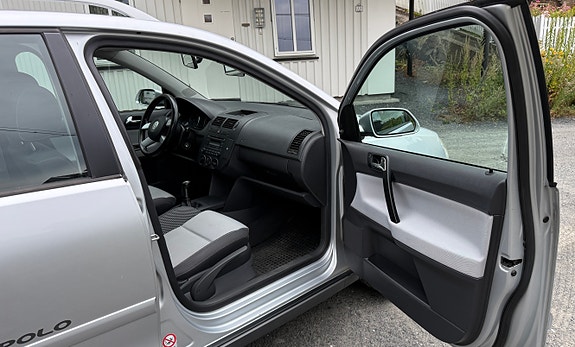 Volkswagen Polo Cross 6 of 27