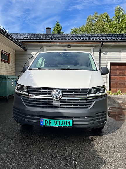 Volkswagen Transporter 3 of 5