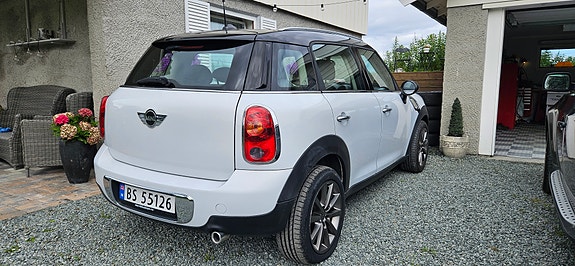 MINI Countryman Cooper D 4 of 5