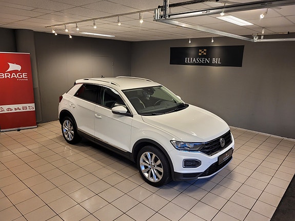 Volkswagen T-Roc 2 of 5