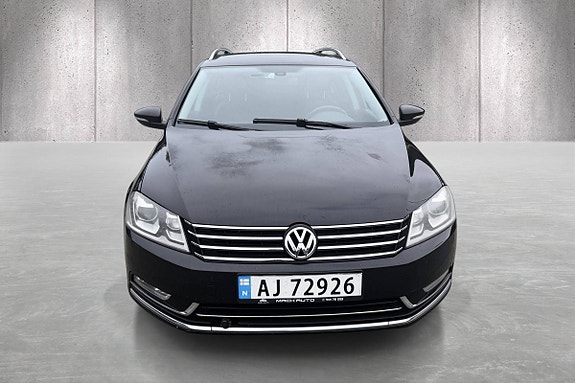 Volkswagen Passat 2 of 5