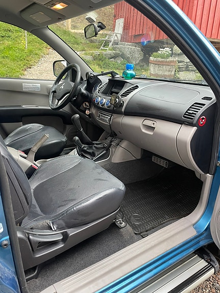 Mitsubishi L200 19 of 23
