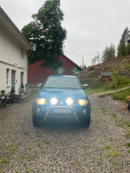 Mitsubishi L200 13 of 23