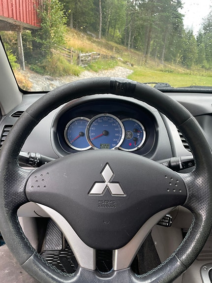 Mitsubishi L200 17 of 23