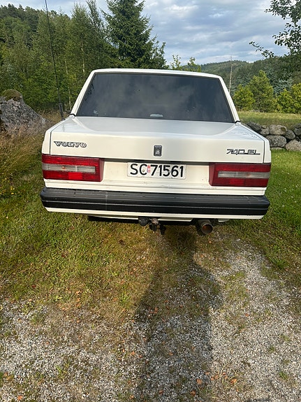Volvo 740 4 of 9