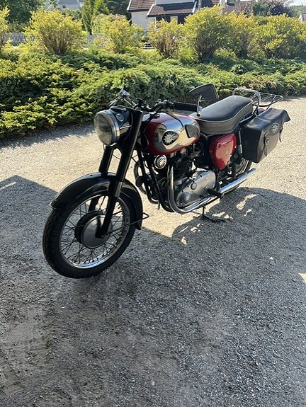 BSA Golden Flash 2 of 5