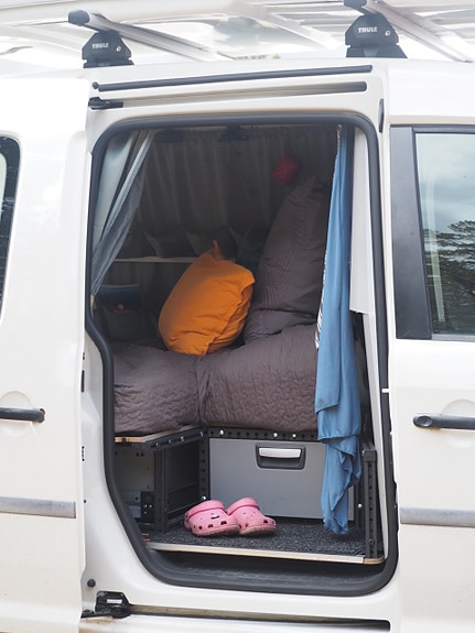 Volkswagen Caddy Maxi 4 of 5