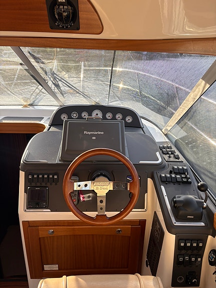 Viksund 360 St. Cruz Fly, Volvo Penta D6-435, Aksling 20 of 30