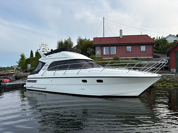 Viksund 360 St. Cruz Fly, Volvo Penta D6-435, Aksling 6 of 30