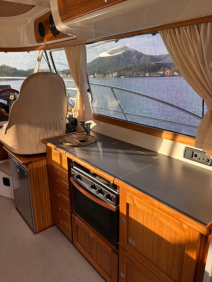 Viksund 360 St. Cruz Fly, Volvo Penta D6-435, Aksling 17 of 30