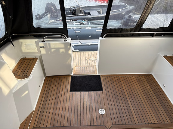 Viksund 360 St. Cruz Fly, Volvo Penta D6-435, Aksling 13 of 30