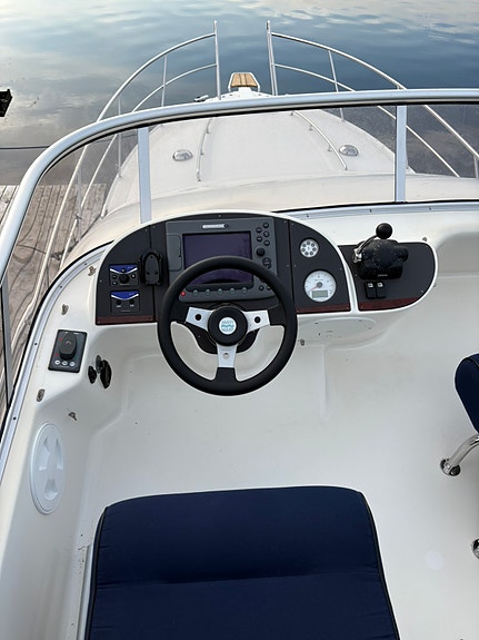 Viksund 360 St. Cruz Fly, Volvo Penta D6-435, Aksling 9 of 30