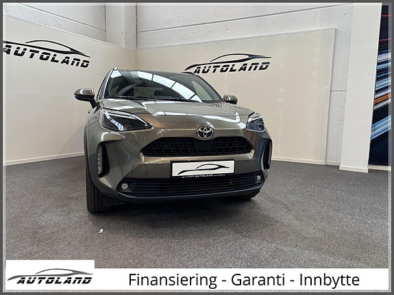 Toyota Yaris Cross 2 of 5