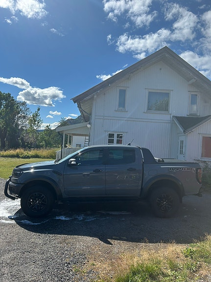 Ford Ranger Raptor 6 of 30