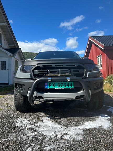 Ford Ranger Raptor 4 of 5