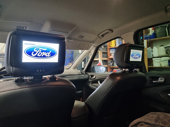 Ford S-MAX 4 of 17