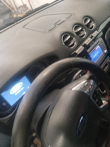 Ford S-MAX 9 of 17
