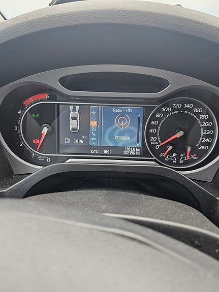 Ford S-MAX 2 of 17
