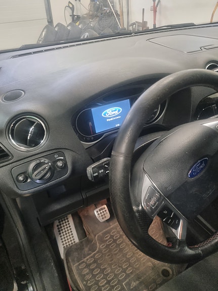 Ford S-MAX 12 of 17