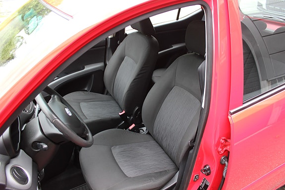 Hyundai i10 14 of 20