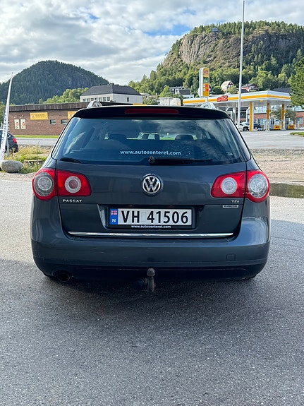 Volkswagen Passat 5 of 5