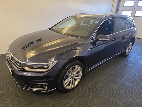 Volkswagen Passat 4 of 5