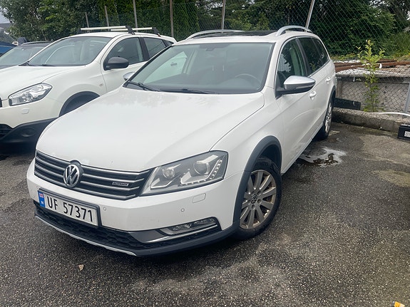Volkswagen Passat 3 of 5