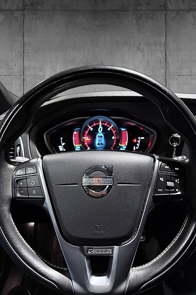 Volvo V40 21 of 24