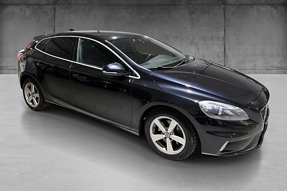 Volvo V40 13 of 24