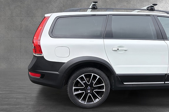 Volvo XC70 13 of 30