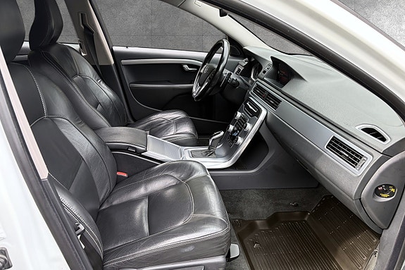 Volvo XC70 30 of 30