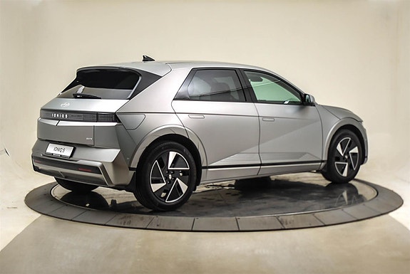 Hyundai Ioniq 5 5 of 5