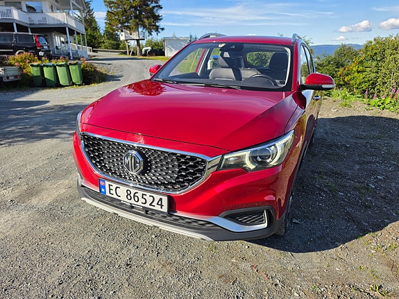 MG ZS EV 2 of 3
