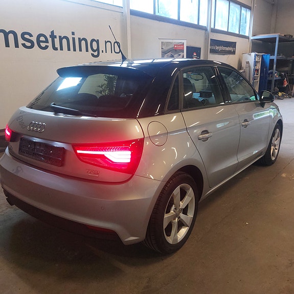 Audi A1 4 of 9