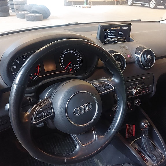 Audi A1 7 of 9