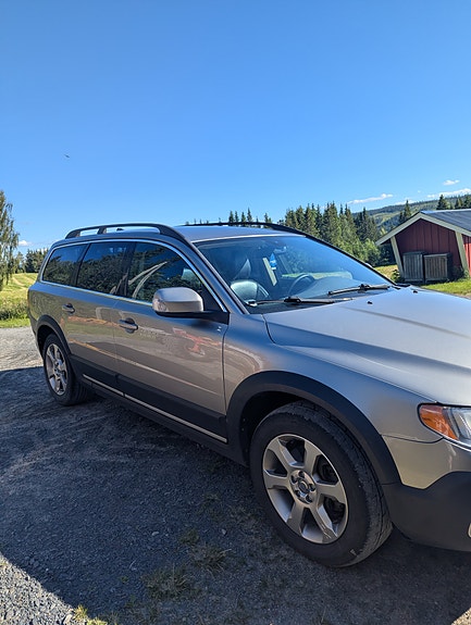 Volvo XC70 3 of 5