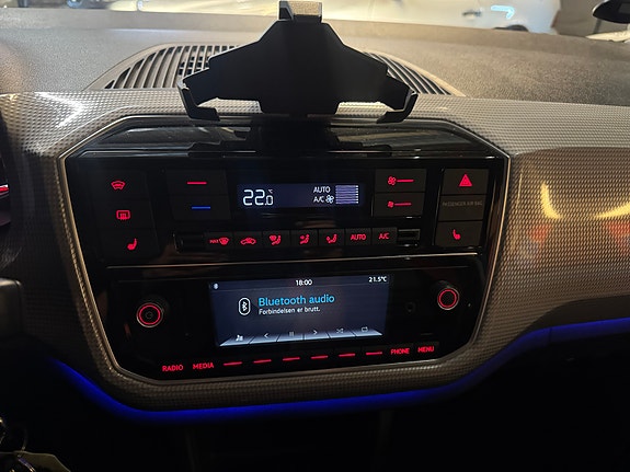 Volkswagen UP! 19 of 30