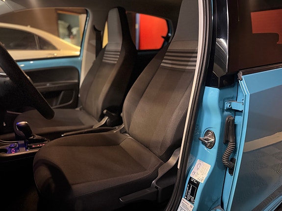 Volkswagen UP! 12 of 30