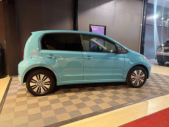 Volkswagen UP! 7 of 30